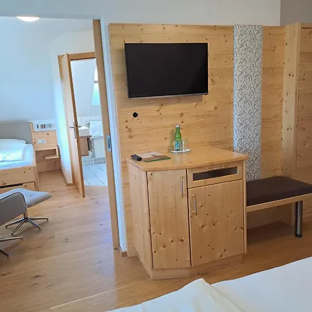 Glatz Haus Siegesbrunn Casa de hóspedes 3*