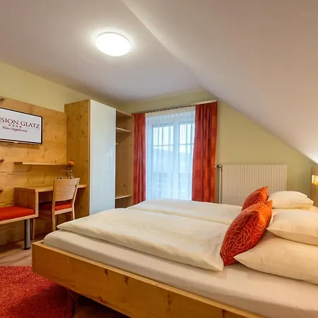 Glatz Haus Siegesbrunn Konukevi Bad Waltersdorf